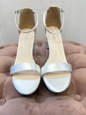 Benjamin Walk Dyeables "January" Satin Block Heel Sandals Size 9